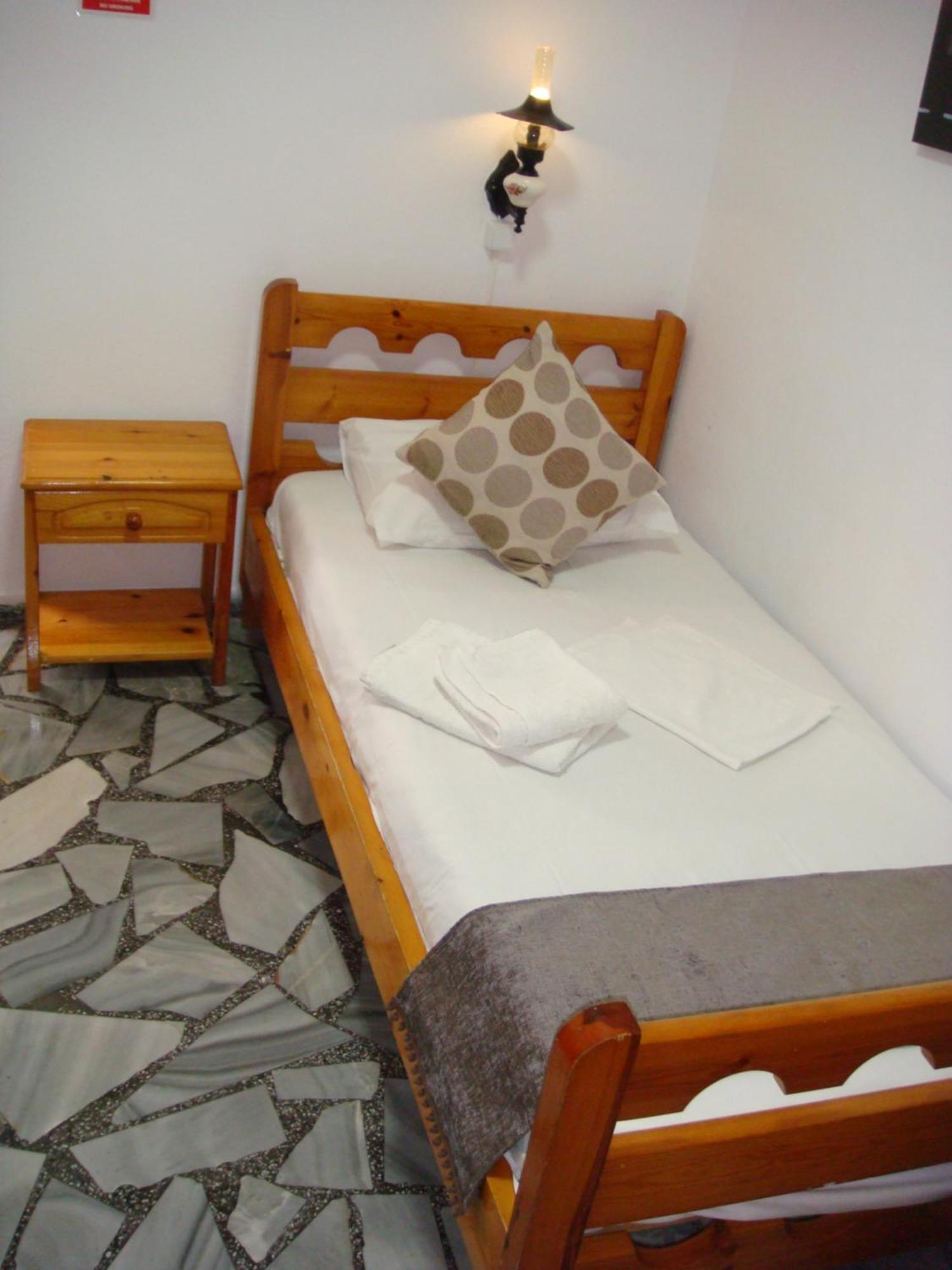 Boussetil Rooms Capanmat Tinos Exterior photo