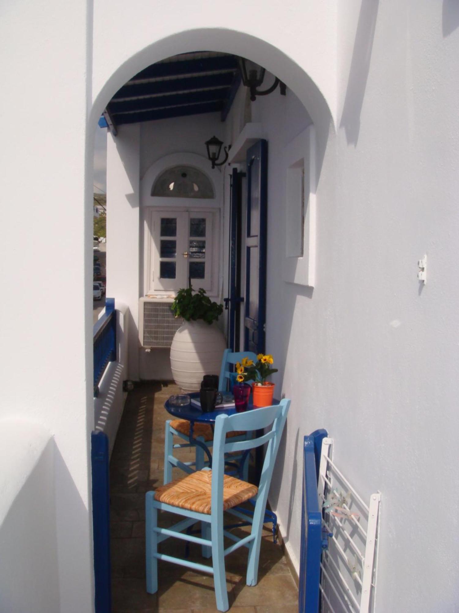 Boussetil Rooms Capanmat Tinos Exterior photo