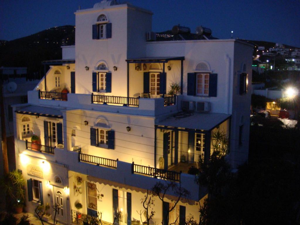 Boussetil Rooms Capanmat Tinos Exterior photo